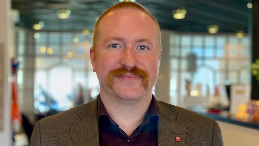 Patrik Lundqvist, riksdagsledamot för Socialdemokraterna, porträtt.